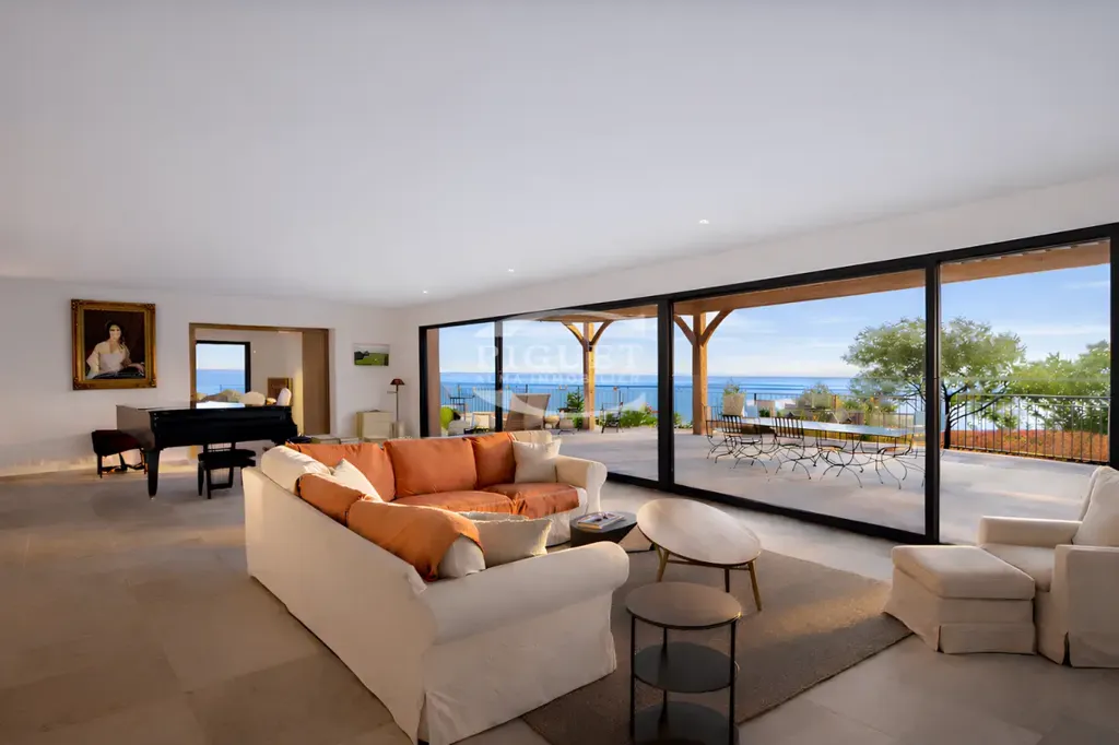 Elutuba - Contemporary Villa with Sea Views near Saint-Tropez