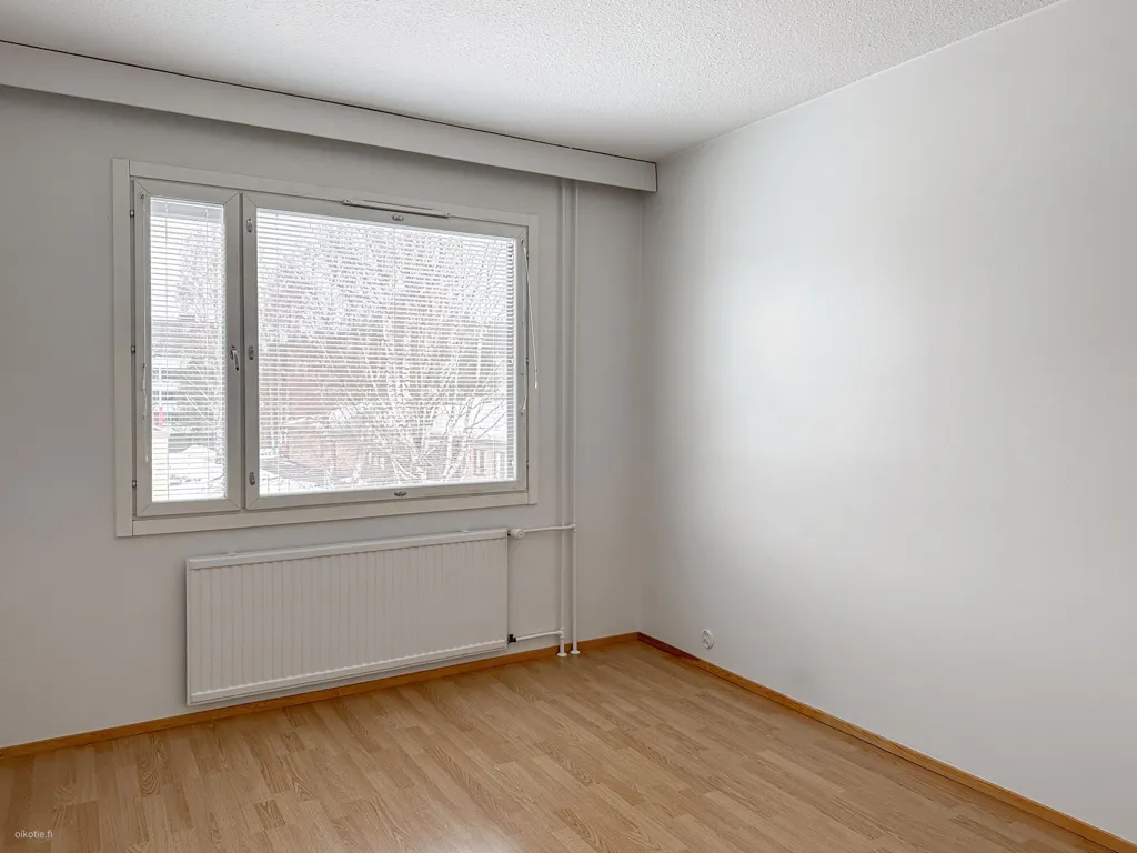 Pièces - Two-Bedroom Apartment with Balcony in Kaukajärvi