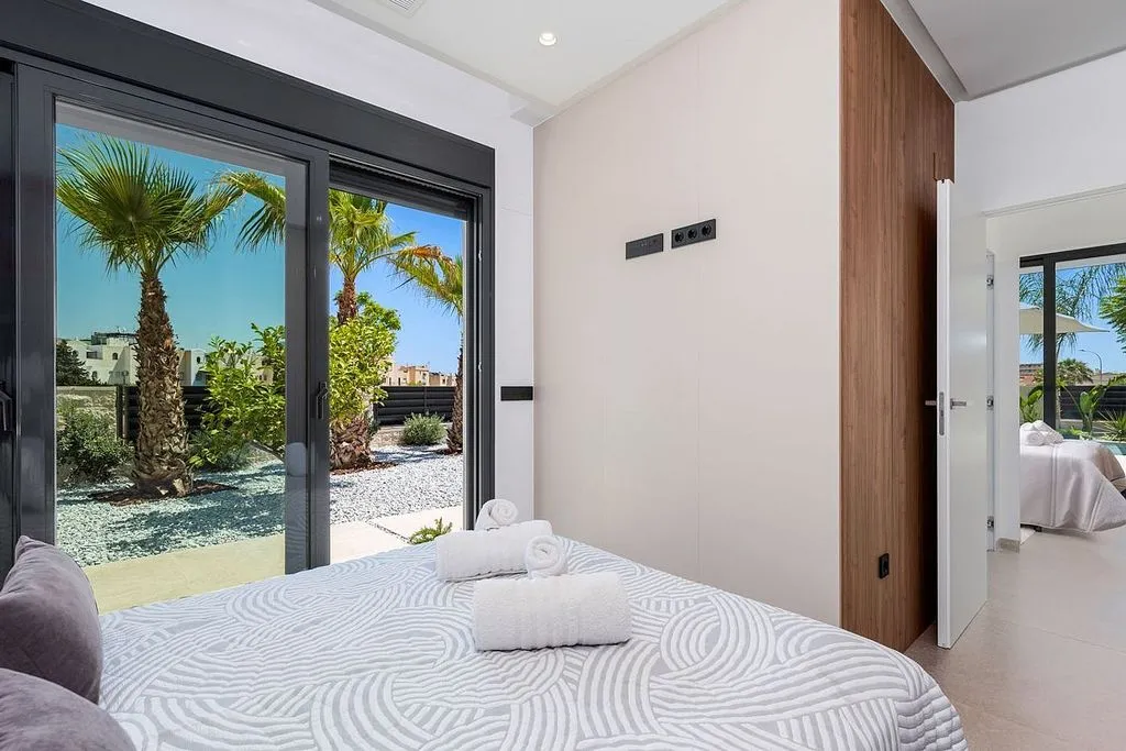 Chambres - New Villa with Pool in El Campello