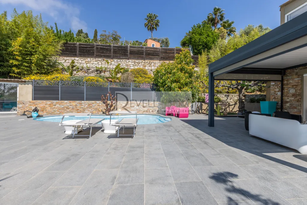 Bassein - Master House with Piscine in Exclusive Location