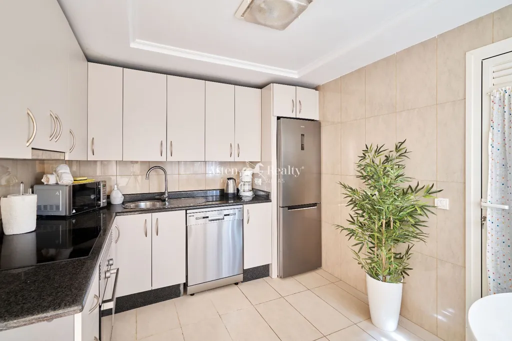 Köök - Penthouse with Pool in Costa Adeje