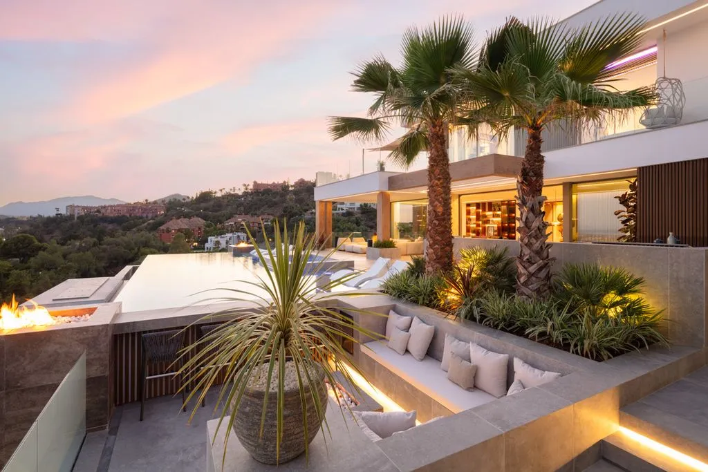 Terrasse - Luxury Villa with Panoramic Sea Views in Benahavís