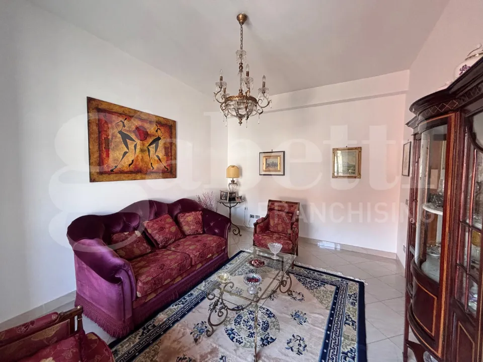 Séjour - Apartment with Balconies in Central Naples