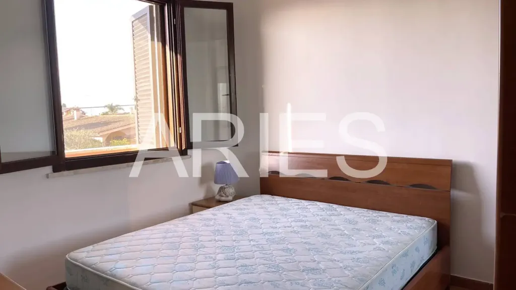 Magamistoad - Triplex with Balcony in Ardea, Largo Roma