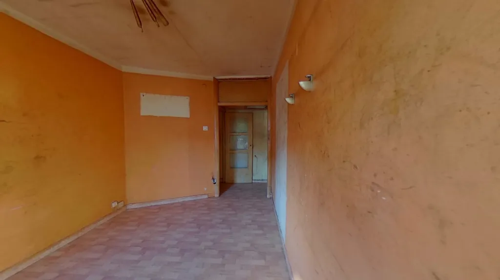 Entrée - Flat with Metro Access in Cornellà de Llobregat