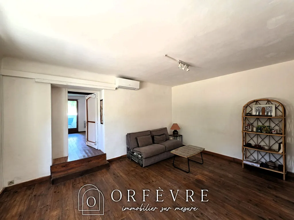 Soggiorno - Family House with Constructible Land in Quissac