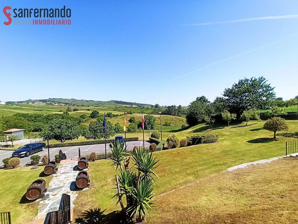 Jardin - 1-Bedroom Apartment with Terrace in Queveda