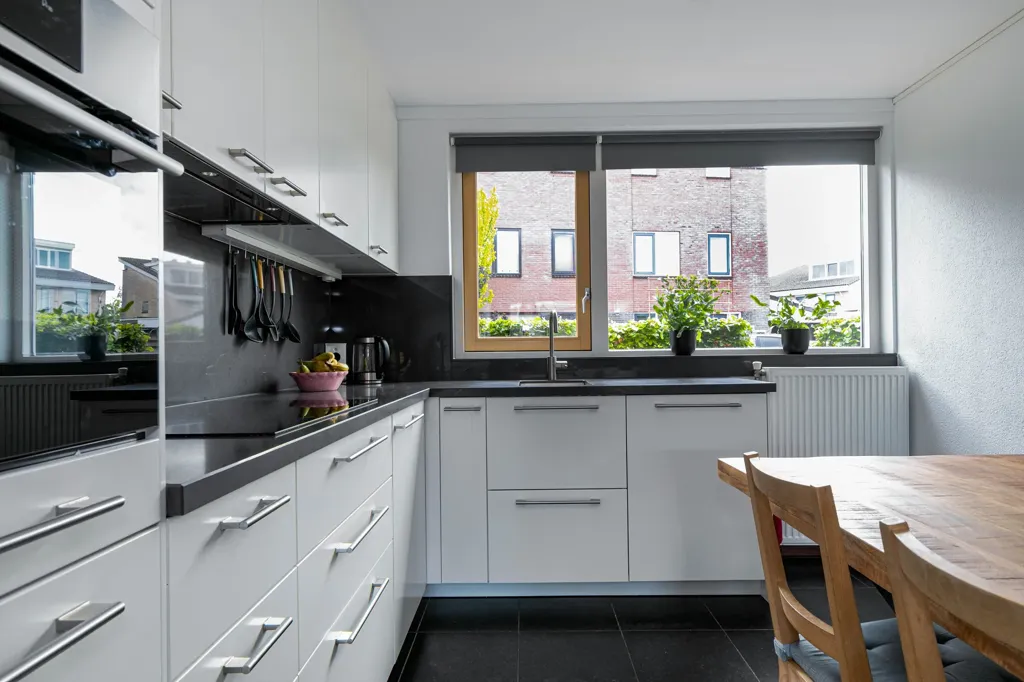 Cucina - Spacious Semi-detached House with Garden in Middelaar