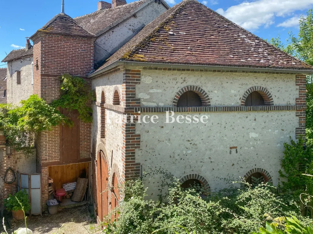 Extérieur - Relais de Poste du 19e avec Jardin à l'Yonne