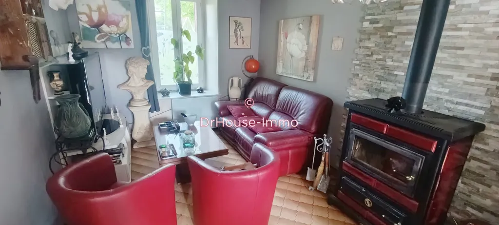 Elutuba - House with Potential and Garden in Lange