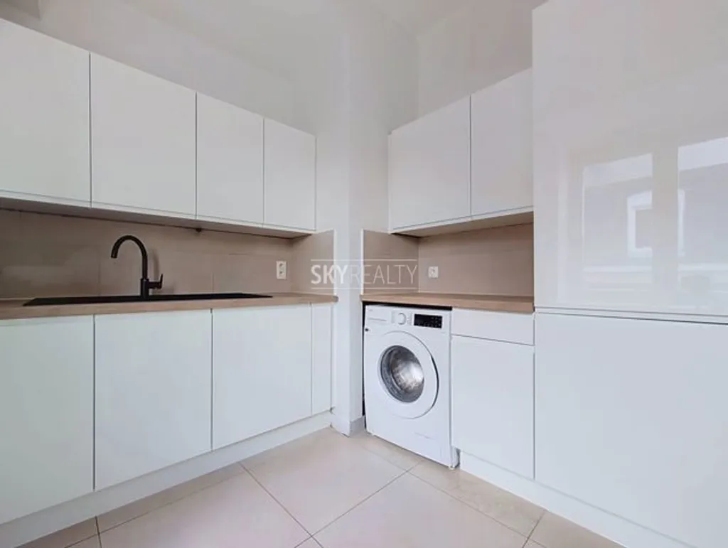 Buanderie - Penthouse 3 Façades avec Cave et Garage derrière le Bois de la Cambre
