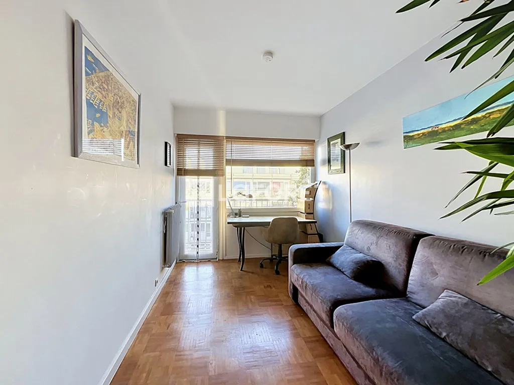 Séjour - Appartement Traversant avec Balcons au Pecq