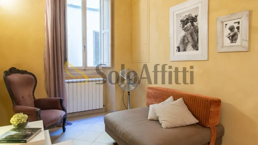 Elutuba - Brightly Lit Studio in Central Florence