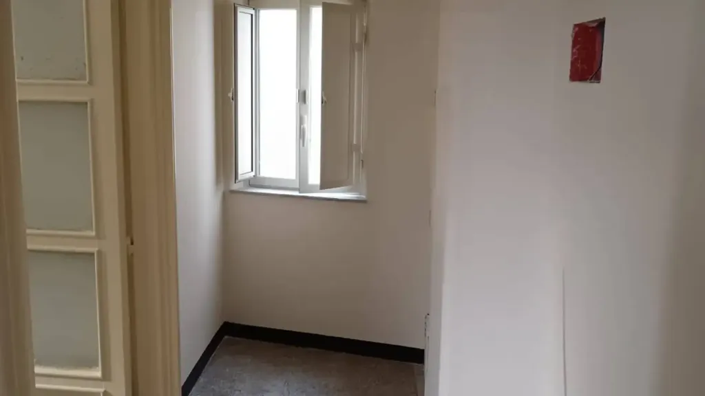 Esik - Rustic Apartment with Balcony in Catania