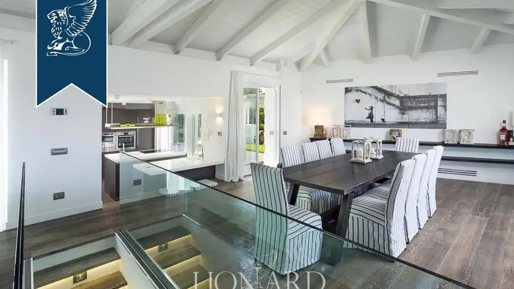 Salle à manger - Modern Villa with Sea View in Puntaldia, Sardinia