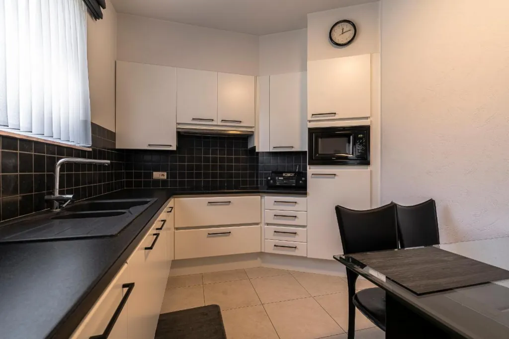 Köök - Modern Ground Floor Flat near Aalst Park