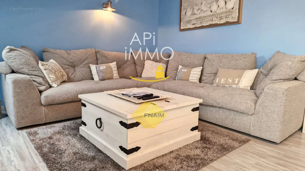 Living Room - 3-room apartment in Chatelaillon-Plage