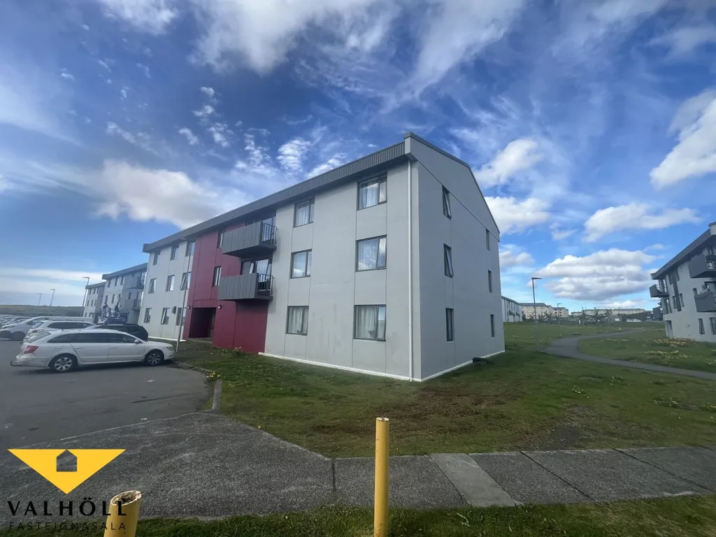 Välivaade - Apartment with Balcony in Reykjanesbær