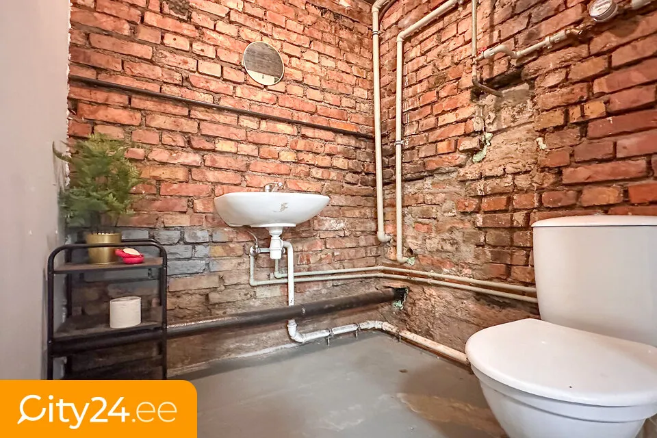 Salles de bain - Warehouse with Office Space in Riga Centre