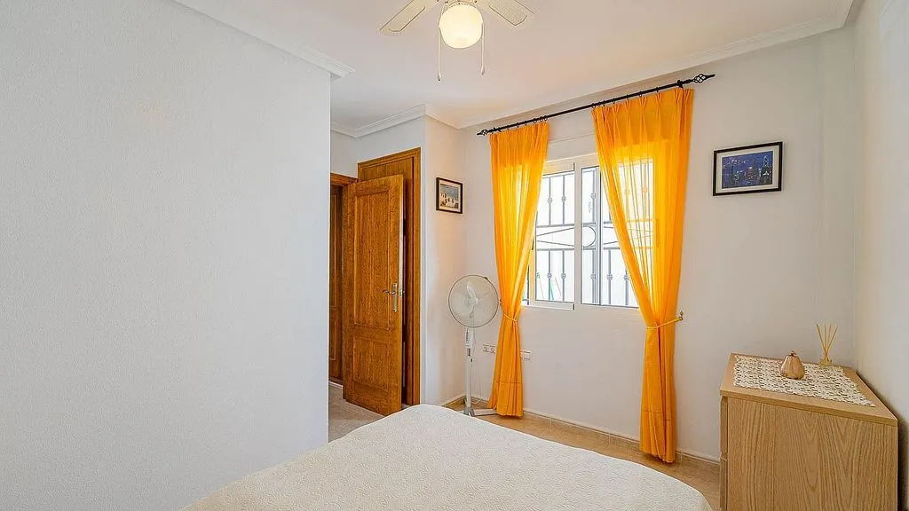 Chambres - Ground Floor Apartment with Pool in Orihuela Costa