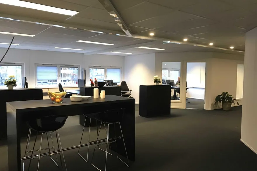 Bureau - Office Space with Parking in Farum Business District