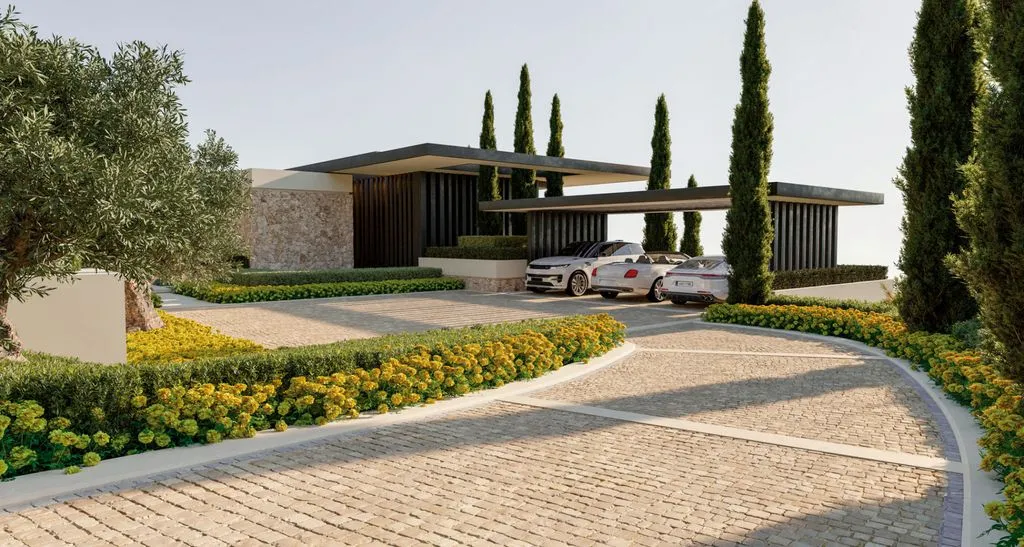 Development Land with Pool in La Zagaleta, Benahavís