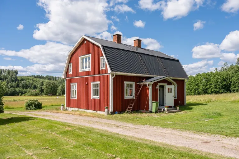 House with Garden and Sauna in Mårbacka
