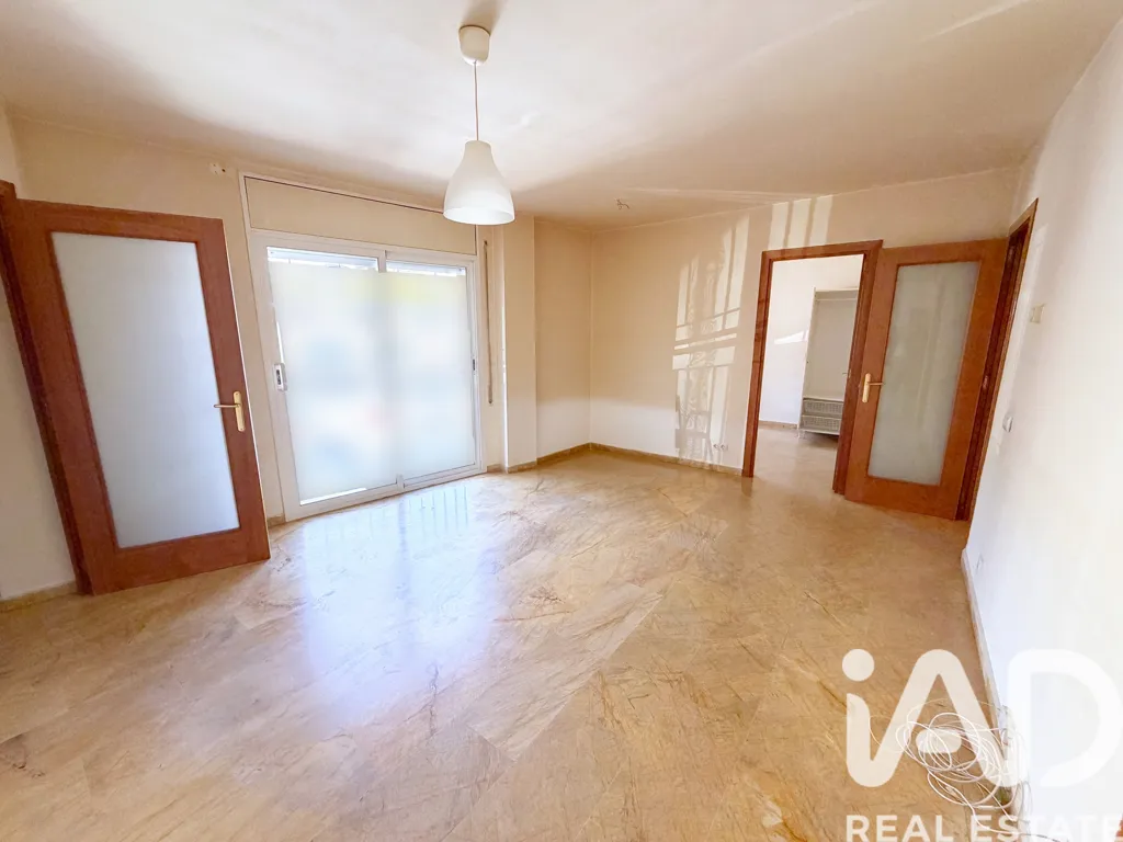 Pièces - Ground Floor Flat with Patio in Vallirana