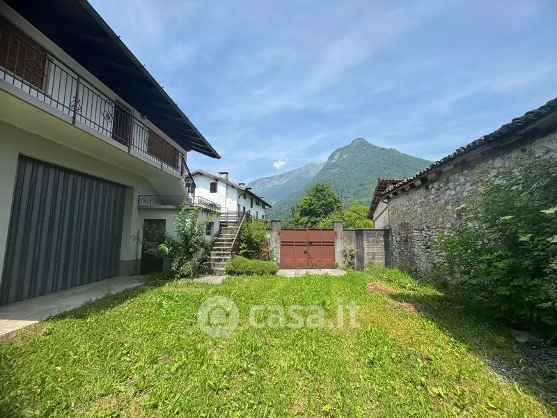 Aed - Independent House with Private Courtyard in Ampezzo