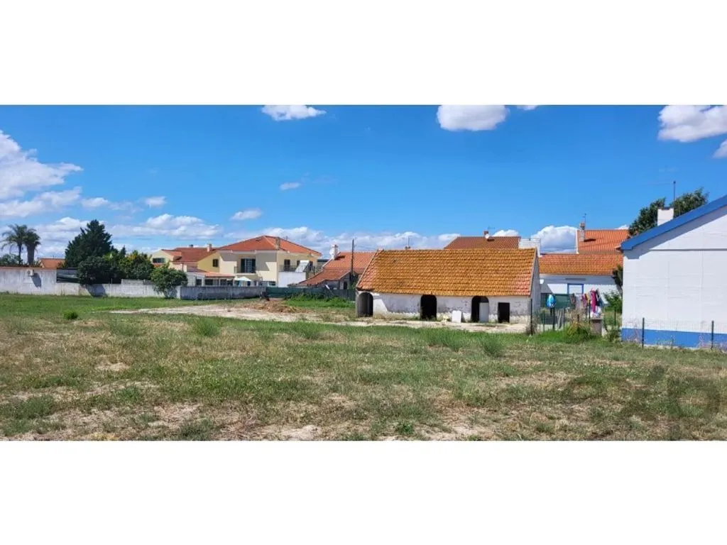 Jardin - Approved Development Land with Pool in Montijo