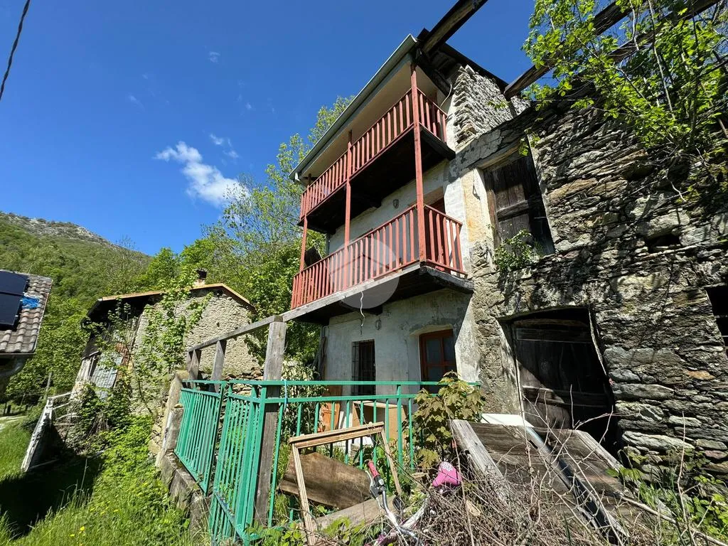 Välivaade - Semi-detached House with Garden in Rubiana