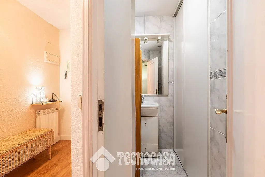 Vannitoad - Modernised Apartment with Garage in Las Rozas