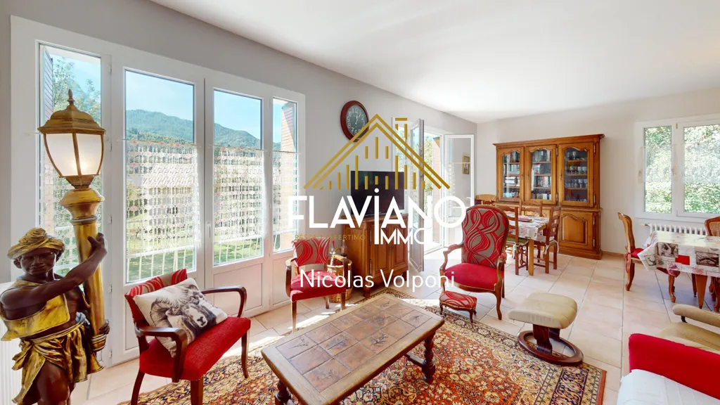 Séjour - Appartement T6 avec Vue Montagne à Barcelonnette