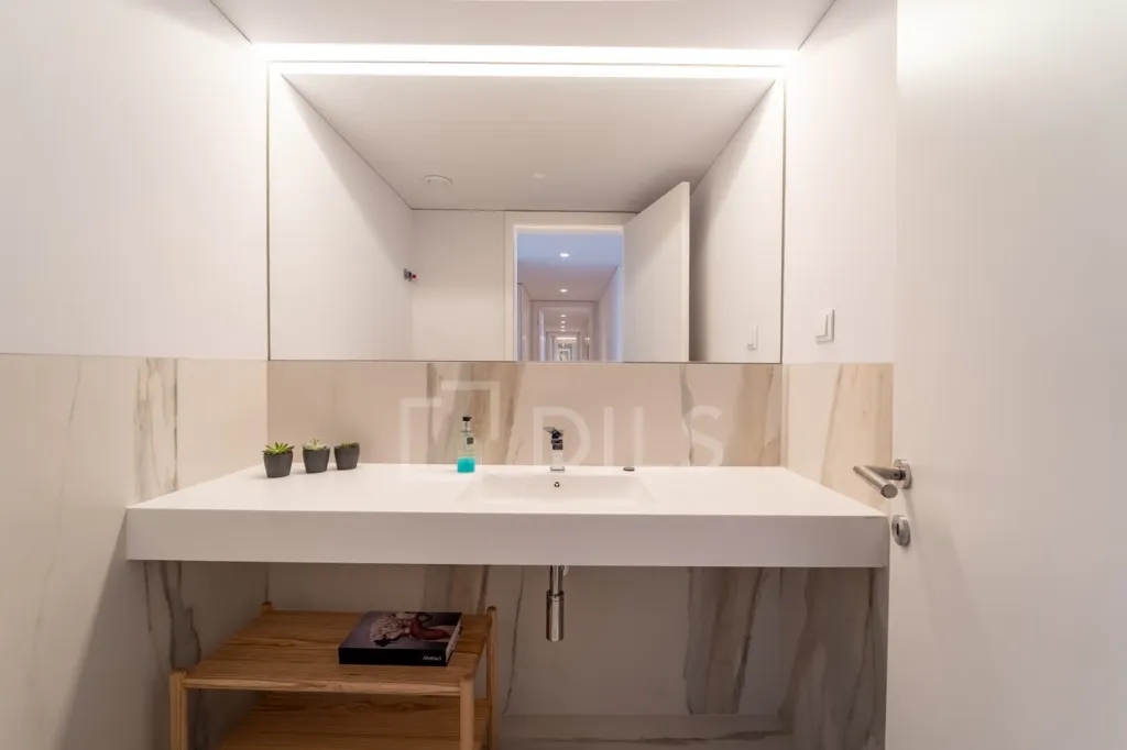 Salles de bain - T3 Apartment with River View in Vila Nova de Gaia