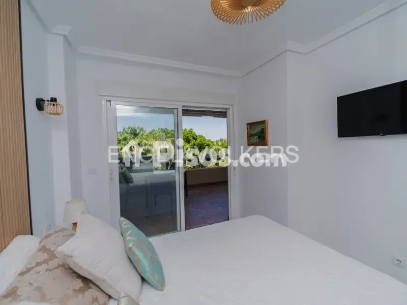 Bedrooms - Modern Flat with Golf View in Alicante
