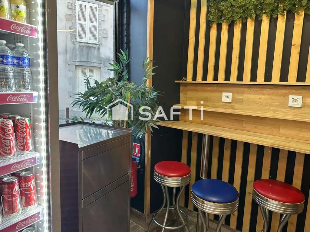 Stanze - Commercial Space in Dynamic Quarter, Cholet