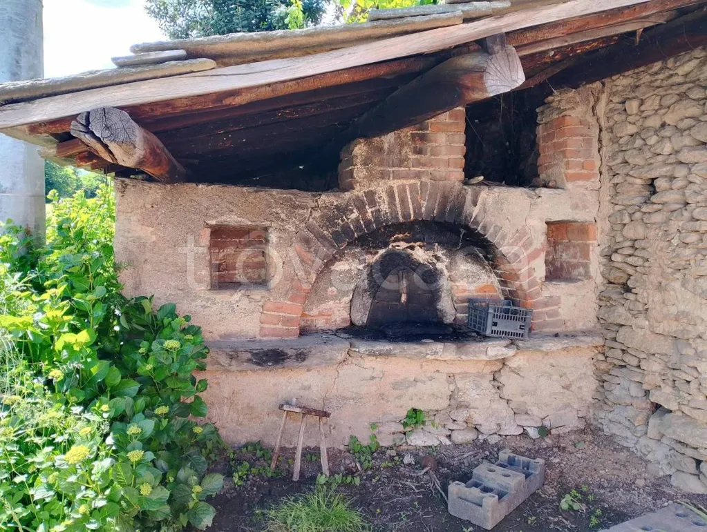 Aed - Rustic Casale with Garden in Barge