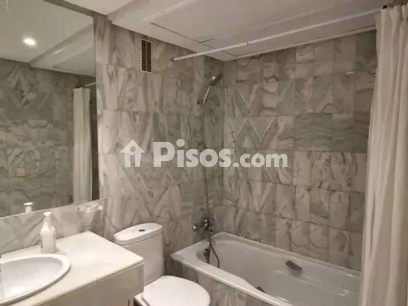 Salles de bain - Penthouse with Terrace in Marbella's Golden Mile
