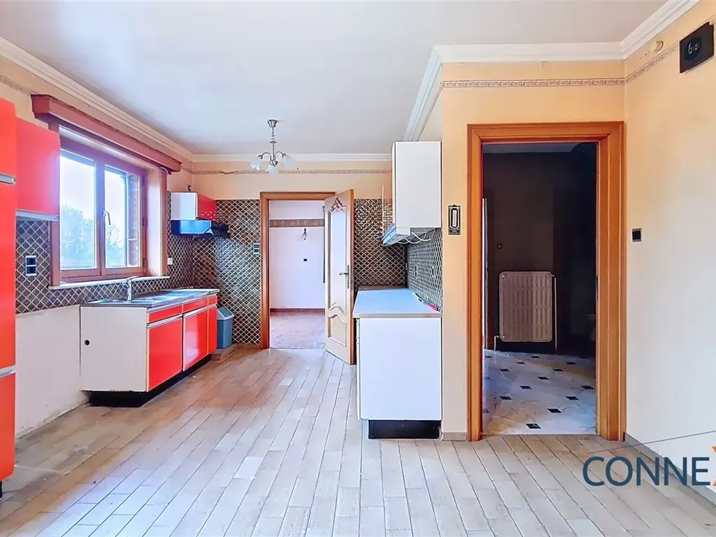 Cuisine - Villa 5 Chambres avec Jardin à Beloeil