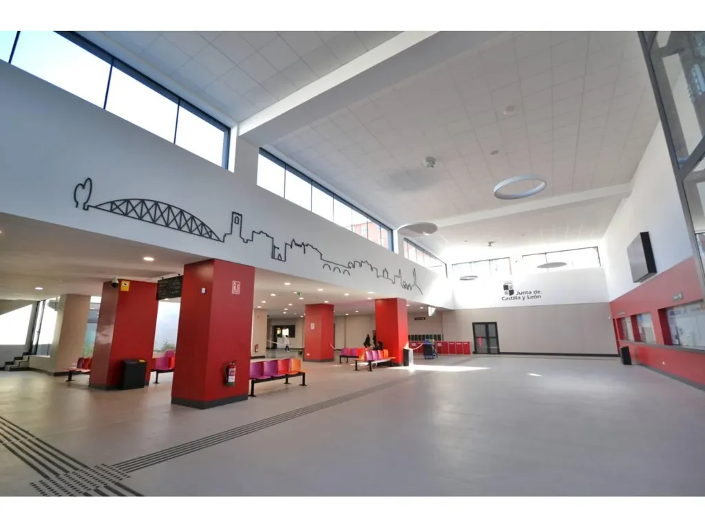 Stanze - Modern Business Premises with Accessibility in Palencia
