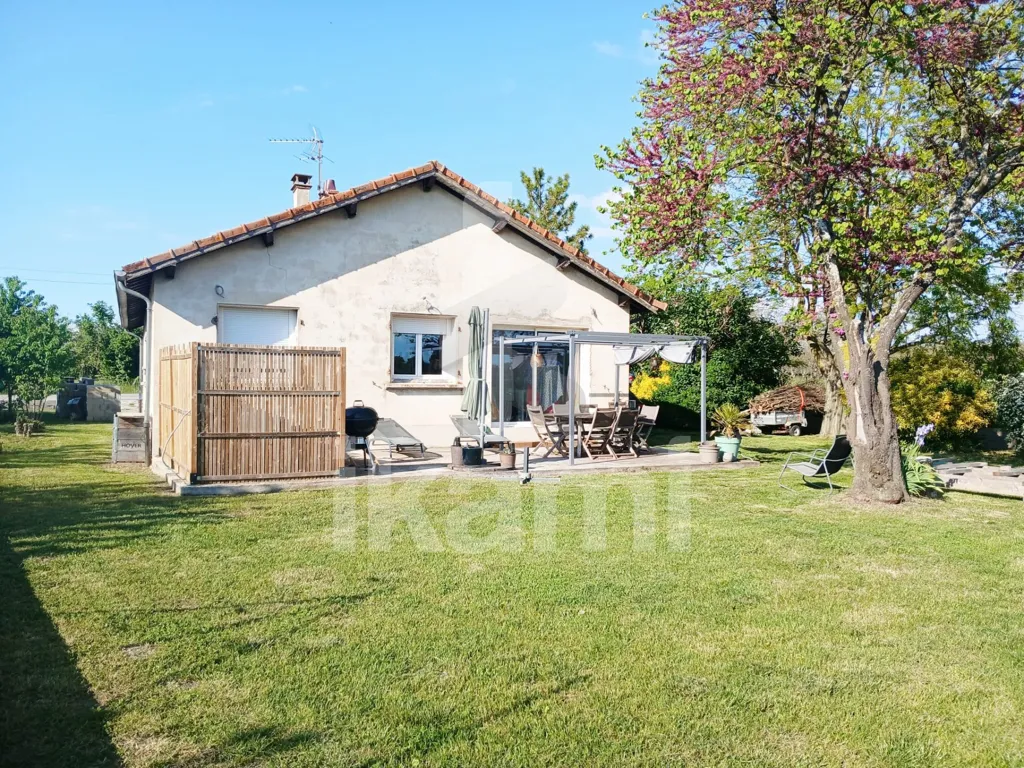 Garden - 3-Bedroom House with Garden in Chabeuil
