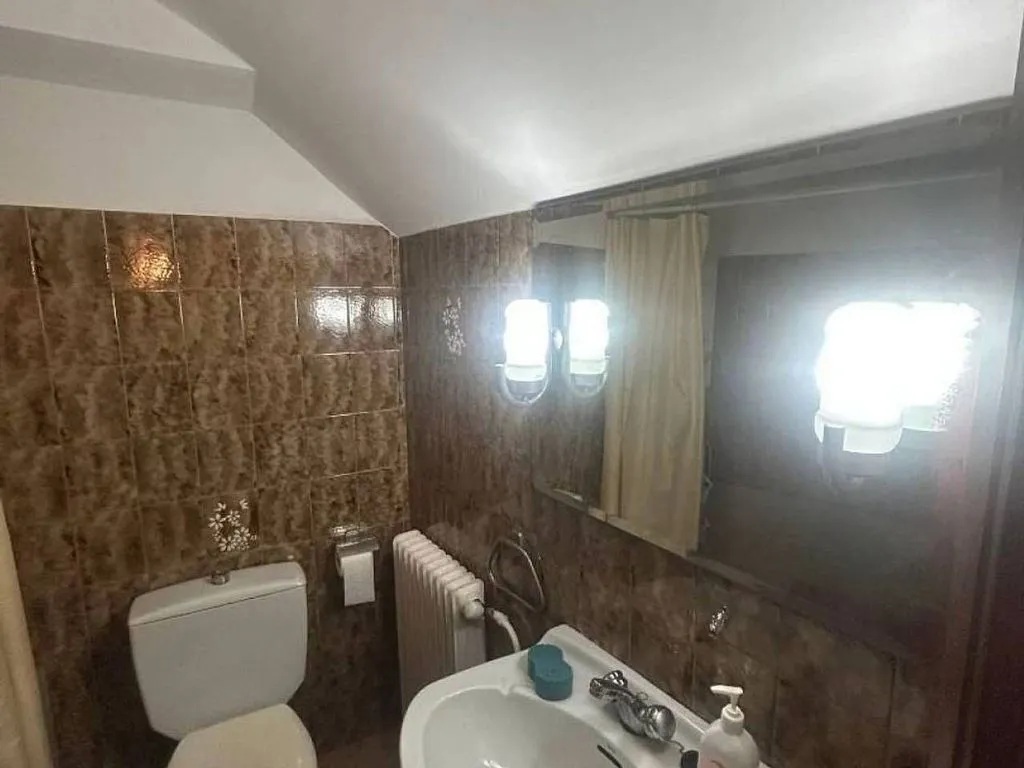 Vannitoad - Chalet with Independent Apartment in Alentorn