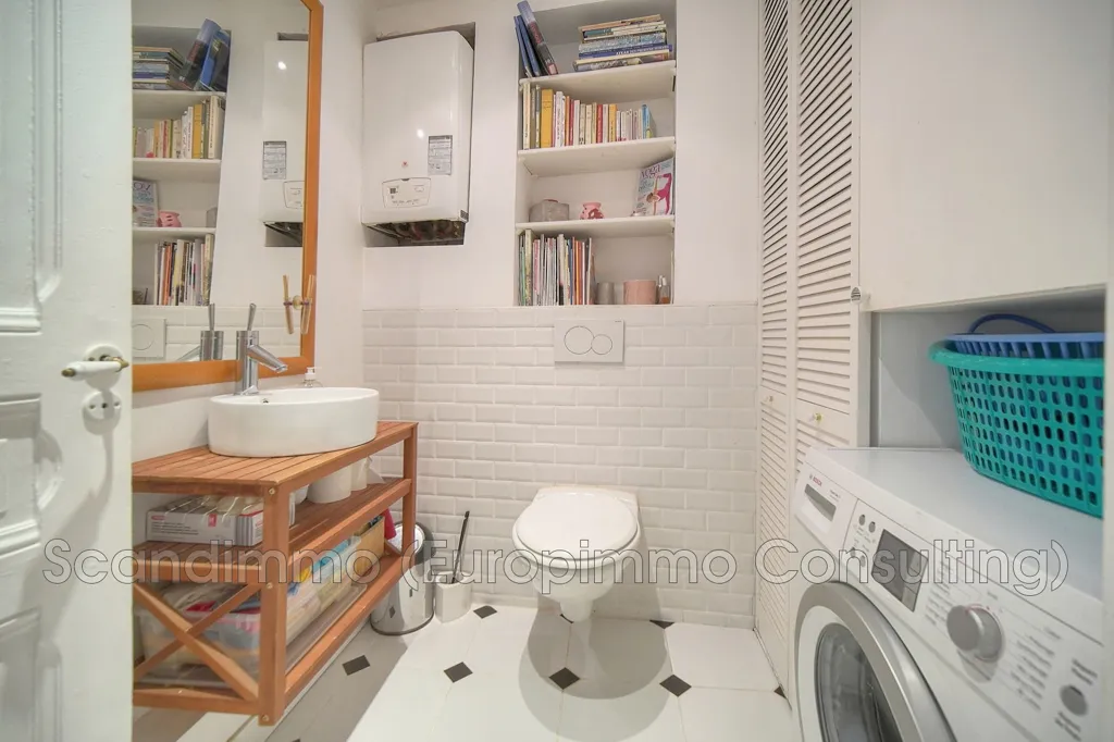 Utility Room - Luxury Flat with Private Garden in Cannes