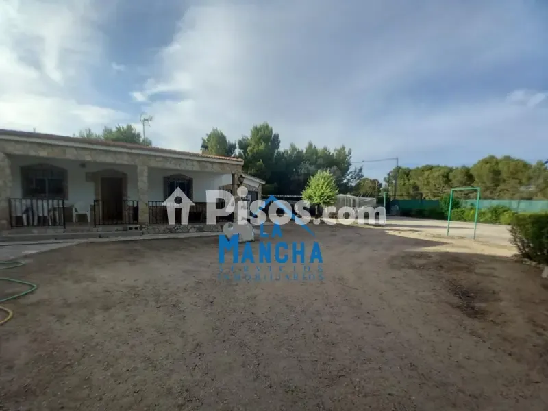 Välivaade - Rustic House with Pool in Jaén Road Area