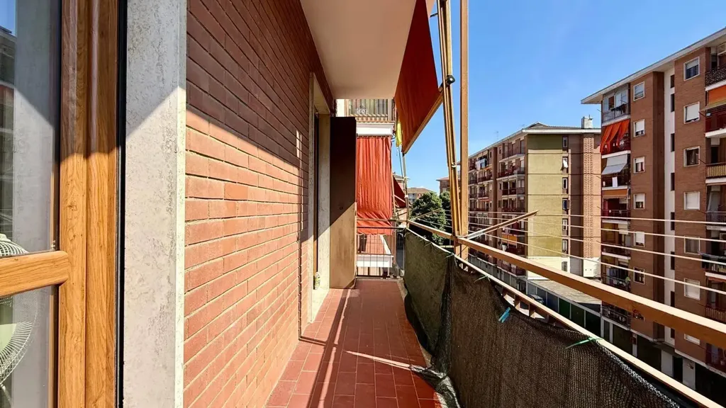 Balcon - Apartment with Balcony in Alessandria