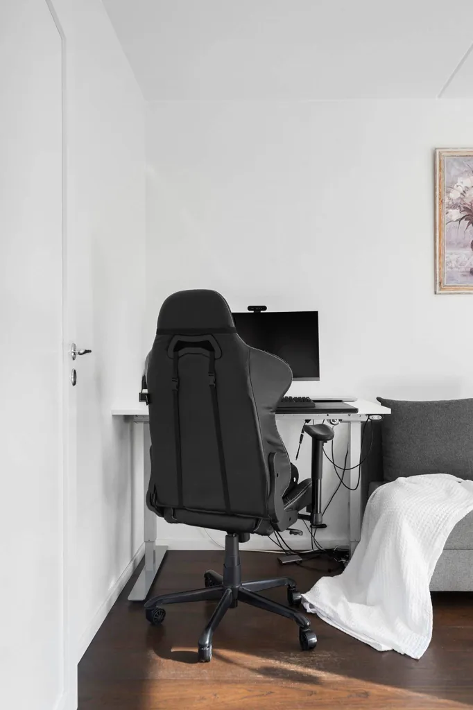 Kabinet - Modern Flat with Shared Rooftop in Jakobsberg
