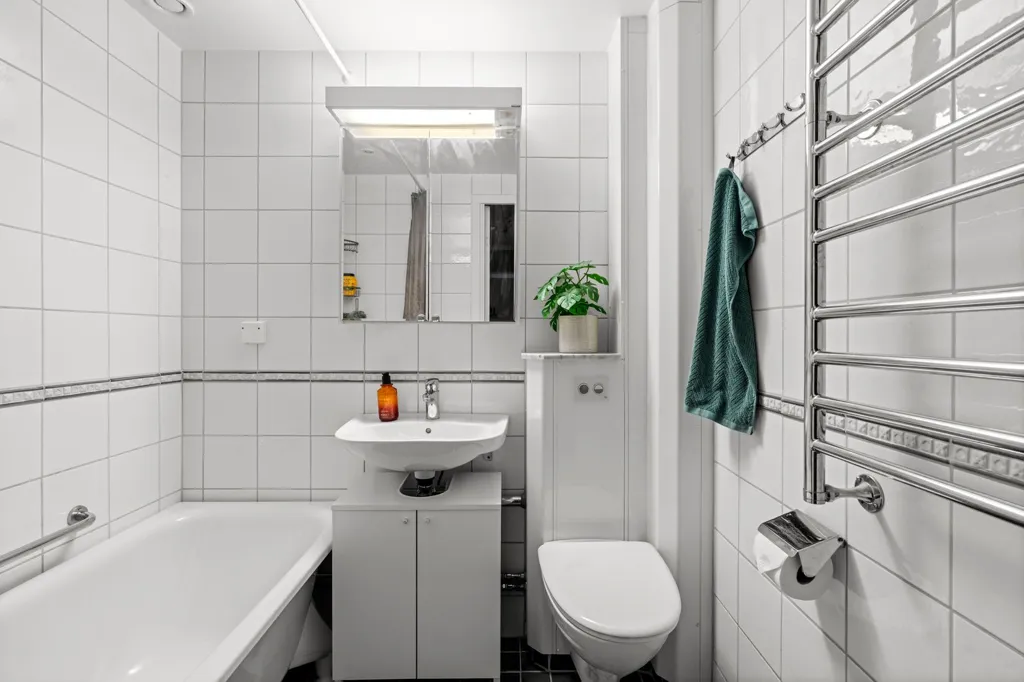 Salles de bain - Appartement 2 pièces à Huddinge