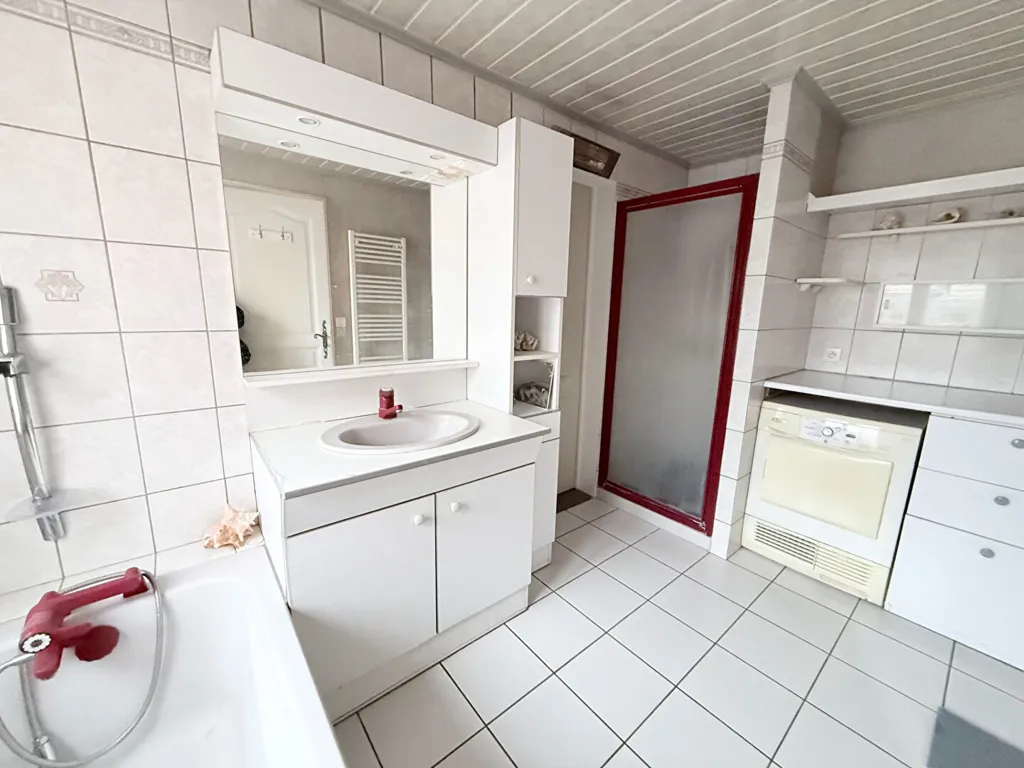 Vannitoad - Semi-Detached House with Garden in Blanc Four Centre