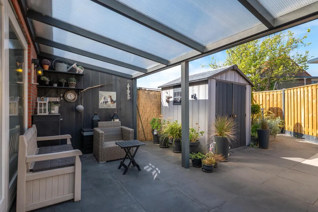 Terrasse - Corner House with Overhang in Hoorn