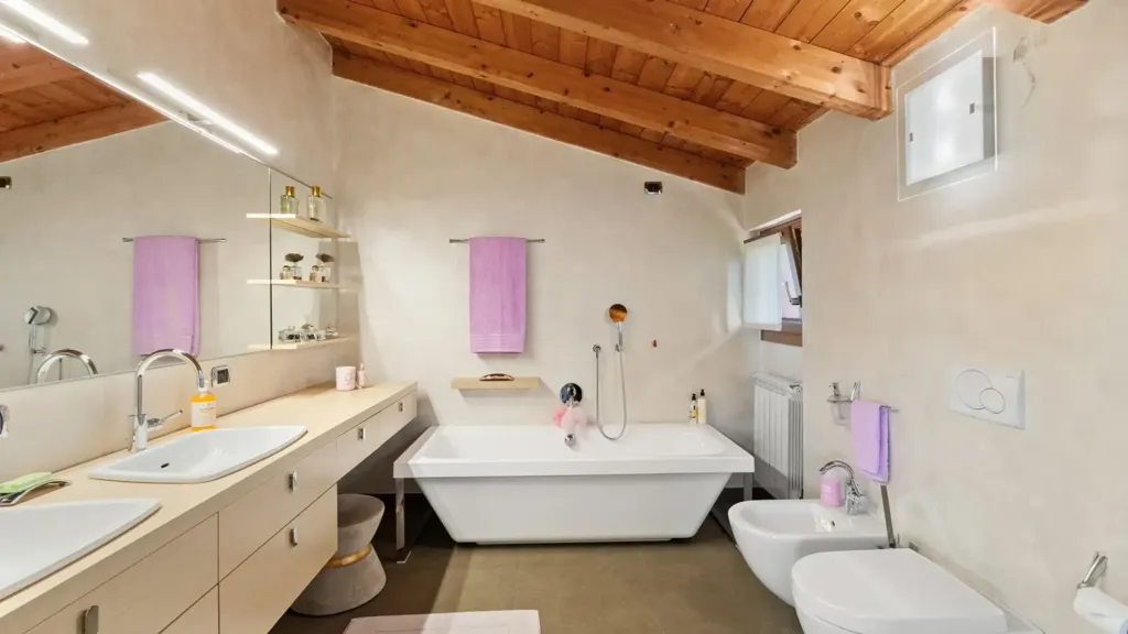 Bagni - Villa with Lake View in Montorfano